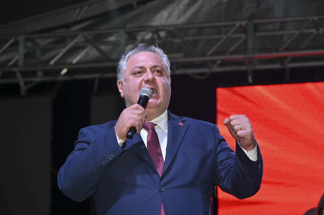 Başkan Mehmet Gürel'den 8 Mart Kadınlar Günü Mesajı: Kadınların Toplumdaki Yeri Vurgulandı