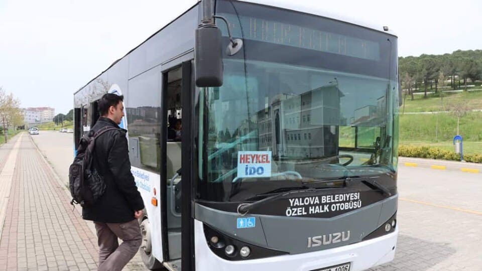 Yalova Üniversitesi Öğrencilerine Özel Halk Otobüsleri ile Kolay ve Ekonomik Ulaşım İmkanı